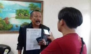 Pemilik Tanah 14.000 Meter Curhat ke Jokowi, PN Bandung Diadukan ke Presiden dan KY Pemilik Tanah 14.000 Meter Curhat ke Jokowi, PN Bandung Diadukan ke Presiden dan KY