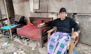 Tamin, Pengepul Tas Bekas yang Tak Terdampak Pandemi