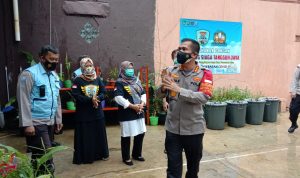 Antusiasme Warga Kelurahan Rangkapan Jalani Kegiatan Tes Antigen Gratis Antusiasme Warga Kelurahan Rangkapan Jalani Kegiatan Tes Antigen Gratis