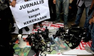 Kebebasan Pers Terancam Bila Media Harus Menutupi Keburukan Aparat