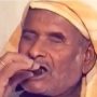 Pria di India Ini Makan Batu Selama 32 Tahun
