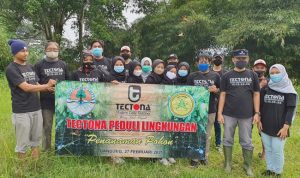Peduli Kelestarian Lingkungan, PT Tectona Lakukan Penanaman Bersama Masyarakat