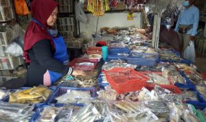 Stok Kurang, Harga Ikan Asin Naik Drastis di Cimahi