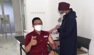 Sambut Libur Lebaran, Pelaku Wisata di Bandung Barat Divaksinasi Covid-19