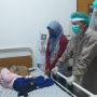 Bupati Bandung Terpilih Jenguk Anak Sakit yang Sempat Viral