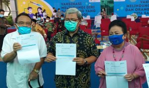 Gedung Pakuan Jadi Tempat Vaksinasi, Aher Ungkapkan Apresiasi