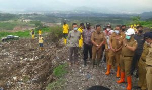 Lakukan Kunjungan ke Cimalaka, Dony Berkomitmen Menata TPAS di Sumedang Menjadi Lebih Baik