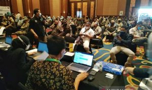 Dinkes Bandung Vaksinasi 1.100 Dosen dan Petugas Pelayanan Publik
