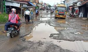 Kondisi Jalan Amburadul, Dewan Minta Bina Marga Perbaiki Dampak Banjir