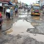 Kondisi Jalan Amburadul, Dewan Minta Bina Marga Perbaiki Dampak Banjir