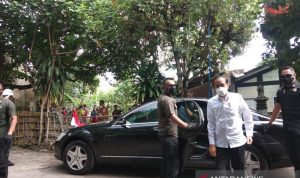 Presiden Jokowi Hadiri Vaksinasi untuk Seniman dan Budayawan Presiden Jokowi Hadiri Vaksinasi untuk Seniman dan Budayawan