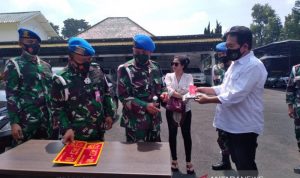 Pamer Mobil Mewah Pelat Dinas yang Ternyata Palsu, Wanita Ini "Dijemput" TNI