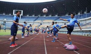 Persib Masuk Grup Neraka, Derbi Jatim Tersaji di Bandung