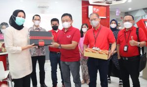 Telkom Pastikan Infrastruktur dan Layanan Prima ke Masyarakat serta Berikan Paket Bantuan Senilai 1,6 Miliar Telkom Pastikan Infrastruktur dan Layanan Prima ke Masyarakat serta Berikan Paket Bantuan Senilai 1,6 Miliar