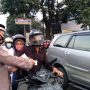 Polsek Jatinangor Ramai Turun ke Jalan, Bukan Razia Tapi Berbagi Takjil Jumat Berkah