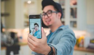 Mau Jadi Content Creator? Simak Tips Keren Ala YouTuber Edho Zell!