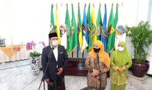 Khofifah Bertemu Ridwan Kamil, Persiapan Pilpres? Khofifah Bertemu Ridwan Kamil, Persiapan Pilpres?