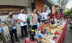 Puluhan Ribu Makanan dan Minuman Rusak Bekas Terendam Banjir Dijual di Dayeuhkolot