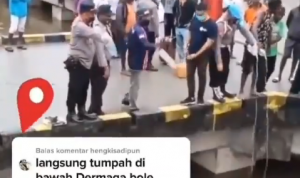 Viral Video Beberapa Oknum Polisi Buang Botol Plastik Sembarangan ke Laut