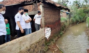Cari Solusi Banjir, Bupati Bandung Terpilih Tinjau DAS di 4 Titik Cari Solusi Banjir, Bupati Bandung Terpilih Tinjau DAS di 4 Titik