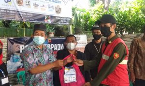 Bantu Terdampak Covid-19, Koperasi KLTS Adakan Bazar Murah dan Santunan Sembako