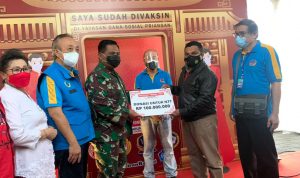Komunitas Tionghoa Kirim Bantuan 100 Juta Untuk Korban Bencana di NTT