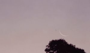 Metode Hisab dan Rukyat untuk Menentukan Idulfitri Metode Hisab dan Rukyat untuk Menentukan Idulfitri