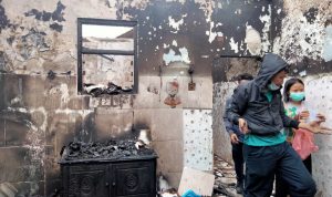 Diduga Terjadi Korsleting Listrik Saat Rumah Ditinggal, 3 Rumah di Pancoran Mas Ludes Terbakar