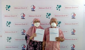vaksinasi lansia bandung