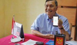 Luhut Dorong Masyarakat Belanja Produk Dalam Negeri dalam "UKM Jabar Paten"