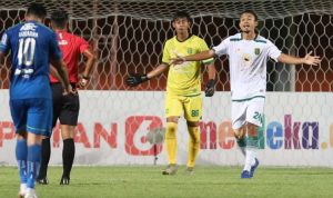 Persib Kurang Beruntung di Babak Kedua