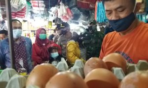 Operasi Harga Kebutuhan Pokok Masyarakat Menjelang Bulan Ramadhan di Cimahi