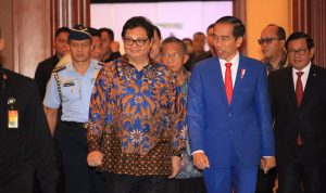 Menko Airlangga Hartarto Pastikan Penanganan Pandemi Sudah Sesuai Jalur Menko Airlangga Hartarto Pastikan Penanganan Pandemi Sudah Sesuai Jalur