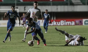 Persib Bandung Kalahkan PSS Sleman, Robert Rene Alberts Akui Skuadnya 'Ngos-ngosan' Persib Bandung Kalahkan PSS Sleman, Robert Rene Alberts Akui Skuadnya 'Ngos-ngosan'