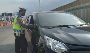 Hari Raya Idul Fitri Pos Penyekatan di Pertigaan Cileunyi Sepi