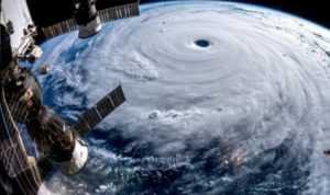 Foto Satelit ketika Badai Super Hagibis (Super Typhoon Hagibis) menghantam Jepang