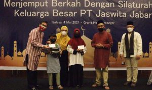PT Jaswita Gelar Silahturahmi Bersama Anak Yatim PT Jaswita Gelar Silahturahmi Bersama Anak Yatim