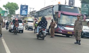 Satu Hari Jelang Larangan Mudik, Warga Jatinangor Diharapkan Tahan Kerinduan