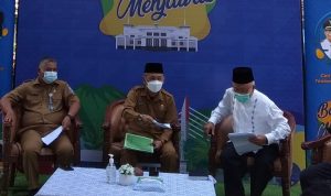 Kementerian agama Kantor Wilayah Bandung dalam acara Bandung menjawab di Balai Kota.