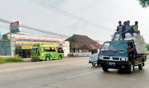 Larangan Mudik Lebaran Hari Pertama, Jalur Pantura Terpantau Lengang Larangan Mudik Lebaran Hari Pertama, Jalur Pantura Terpantau Lengang