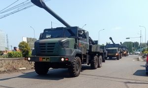Jelang Latihan Perang, Meriam Caesar Dibawa Keliling Purwakarta