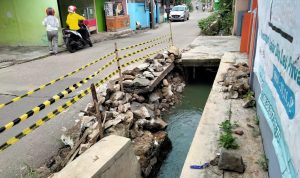 Selama 2 Bulan Terakhir Saluran Air Kelurahan Beji Terganggu, Tim Satgas PUPR Ambil Langkah Ini