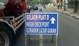 Kena Putar Balik, Nasib Pengendara Ojol di Perbatasan Cimahi-Bandung