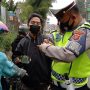 Akhir Pekan, Ratusan Kendaraan dari Luar Bandung yang Menuju Lembang Diminta Putar Balik
