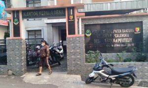 Kantor Desa Babakan Peuteuy, Kecamatan Cicalengka, Kabupaten Bandung, Jumat (28/5). FOTO: Yanuar Baswata/Jabar Ekspres.