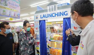 Pemerintah Kota (Pemkot) Cimahi telah meresmikan produk UMKM di Indomaret (Pasar Modern), Gerai Indomaret Cipageran No.81, Jumat (28/5)(Intan Aida/Jabar Ekspres)