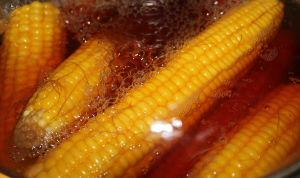 Beberapa Khasiat Luar Biasa dari Air Rebusan Jagung
