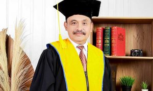 Encup Supriatna Raih Gelar Profesor Bidang Ilmu Sosiologi Encup Supriatna Raih Gelar Profesor Bidang Ilmu Sosiologi