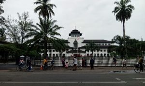 Liburan dan Bersantai di Tengah Kota Ala Bandung