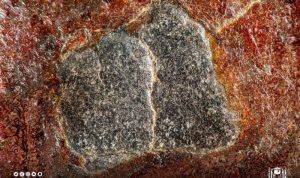 Hajar Aswad dalam Potret yang Sangat Jelas Hajar Aswad dalam Potret yang Sangat Jelas